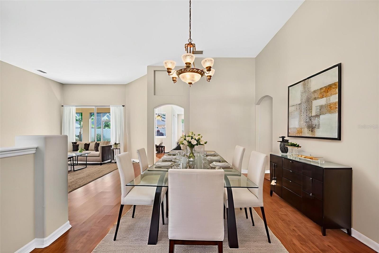 ESTATES OF AUBURNDALE - Residential Lease