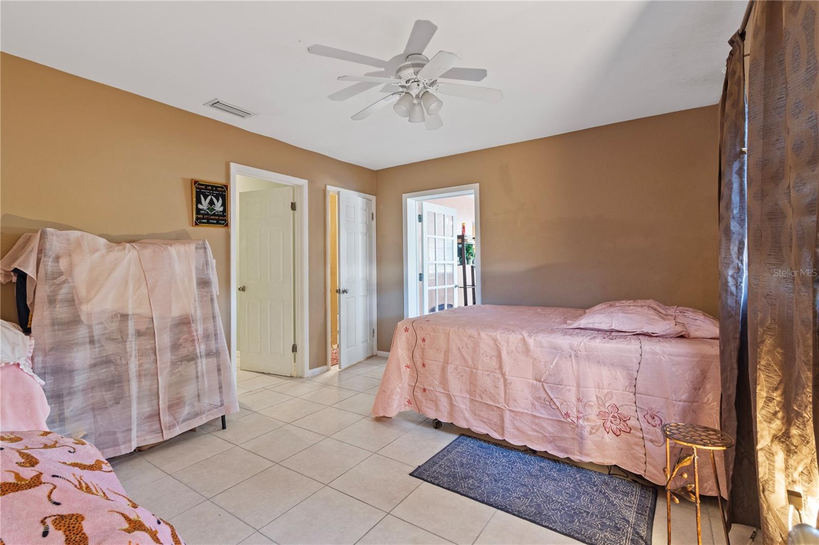 FLORA VILLA FINAL SURV - Residential