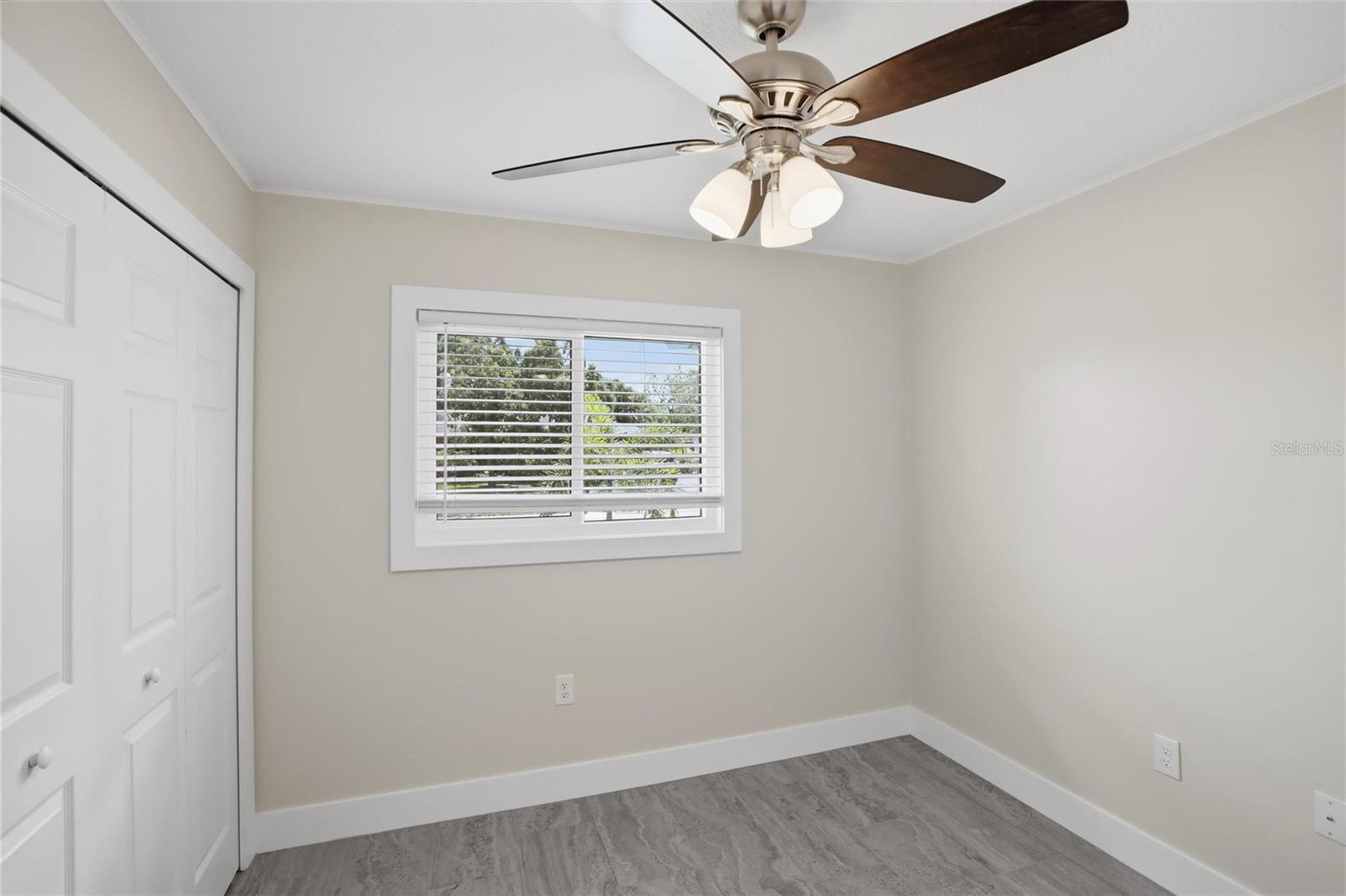 WINDSOR PARK FIRST UNIT - Residential