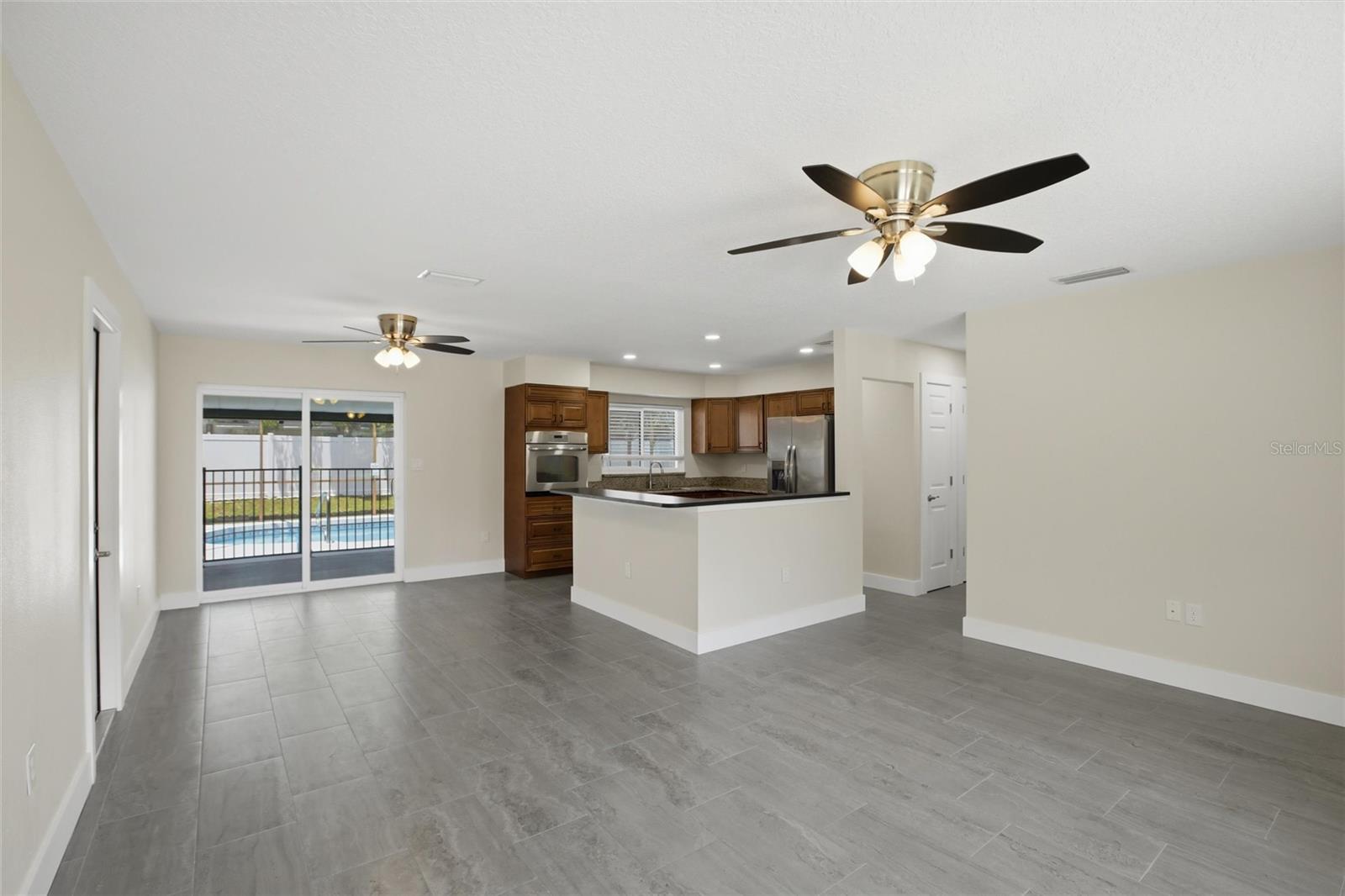 WINDSOR PARK FIRST UNIT - Residential