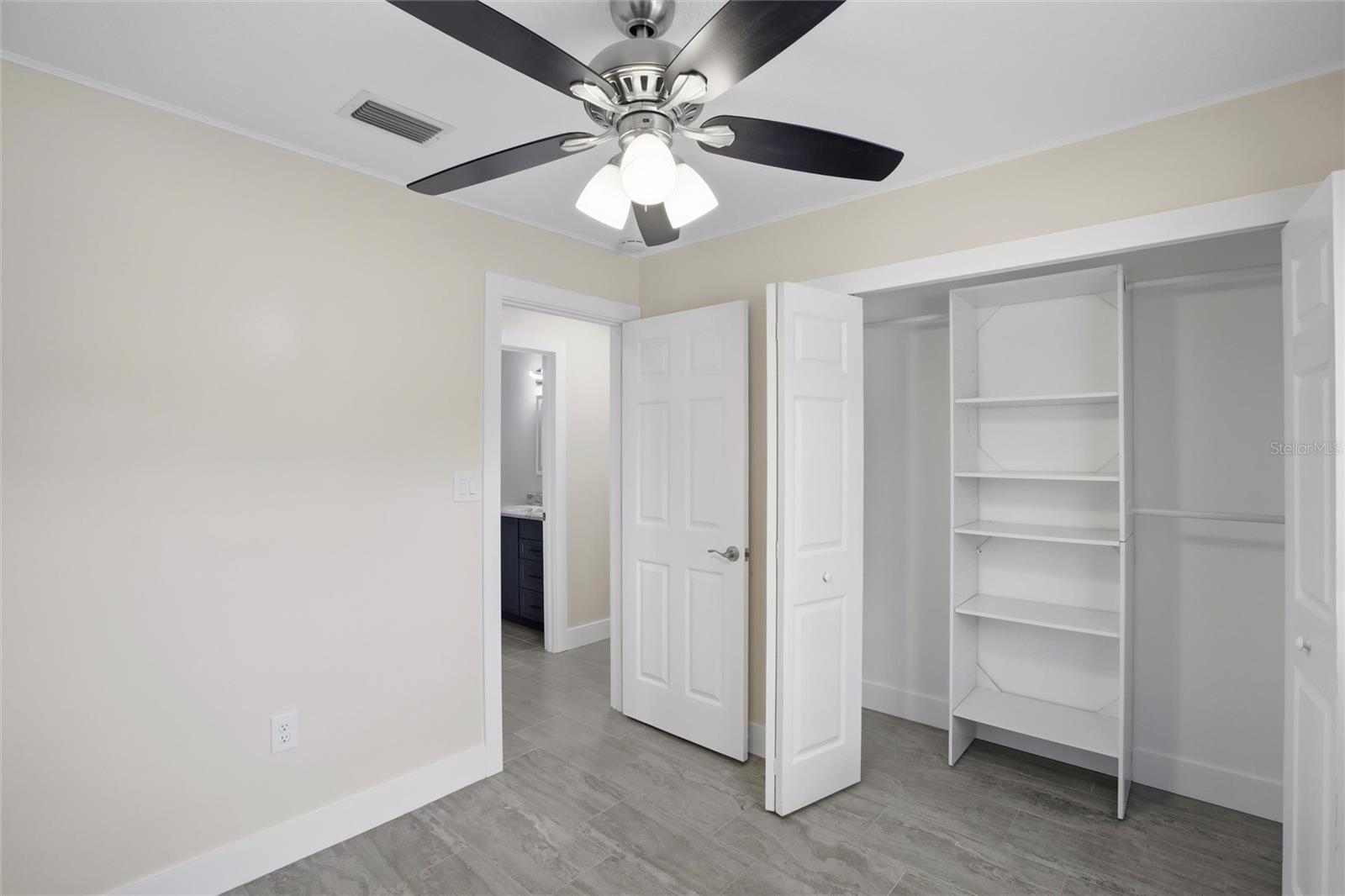 WINDSOR PARK FIRST UNIT - Residential