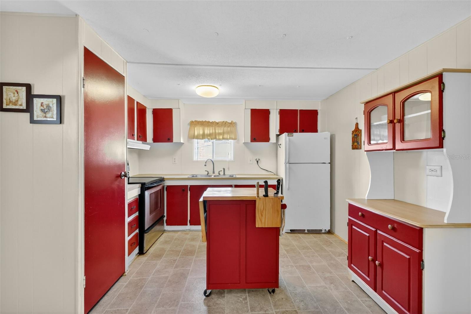 BONFIRE MOBILE HOME VILLAGE SUB - Residential