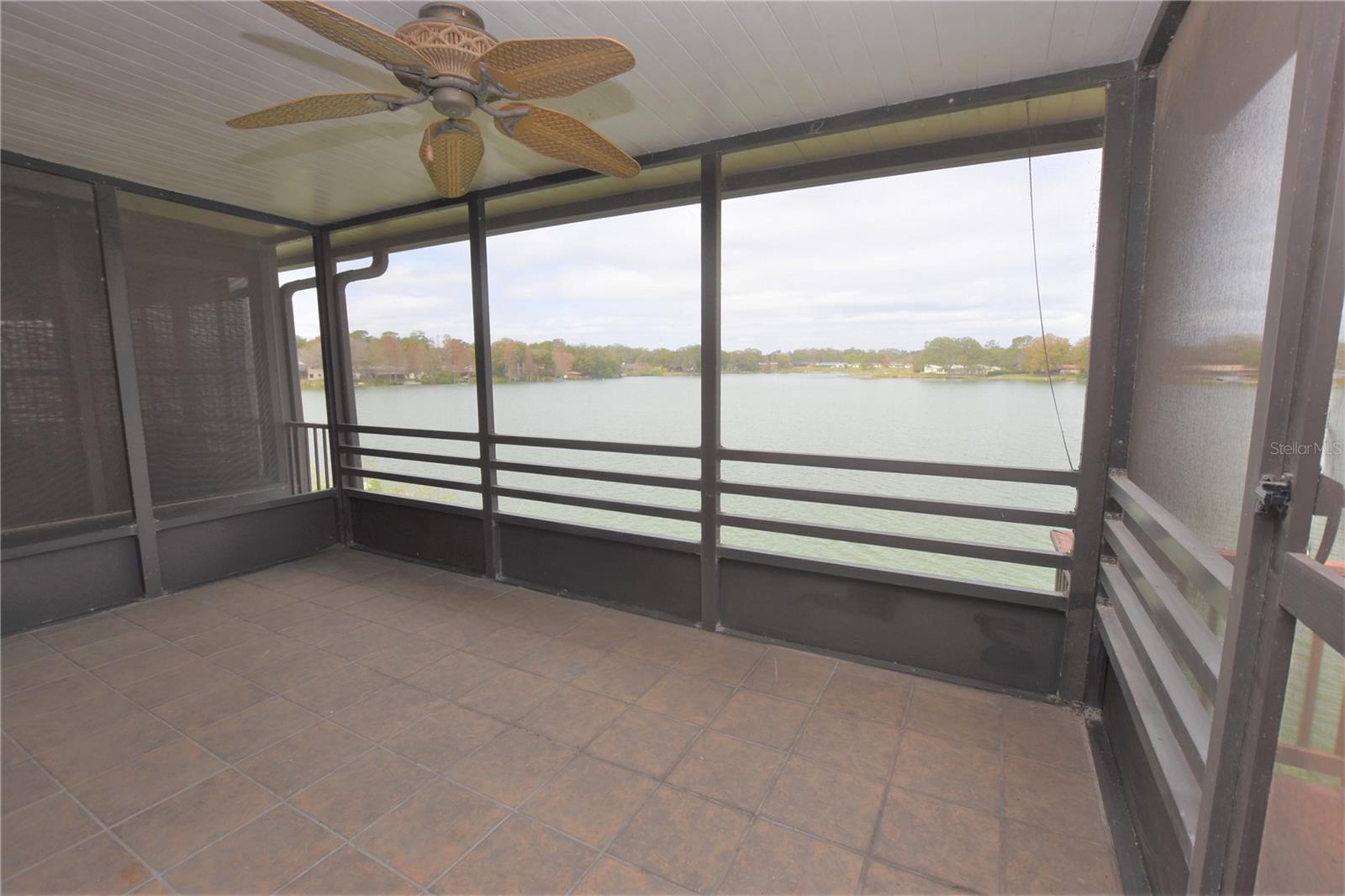 LAKE BENTLEY SHORES CONDO PH 01 - Residential Lease