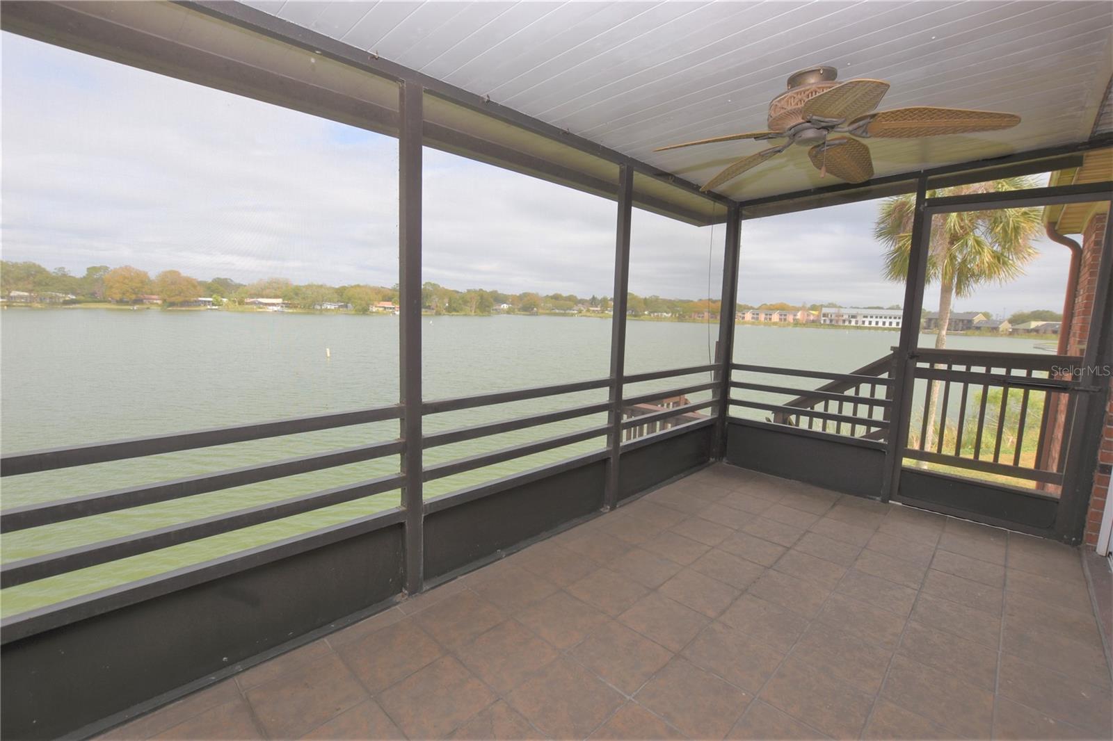 LAKE BENTLEY SHORES CONDO PH 01 - Residential Lease