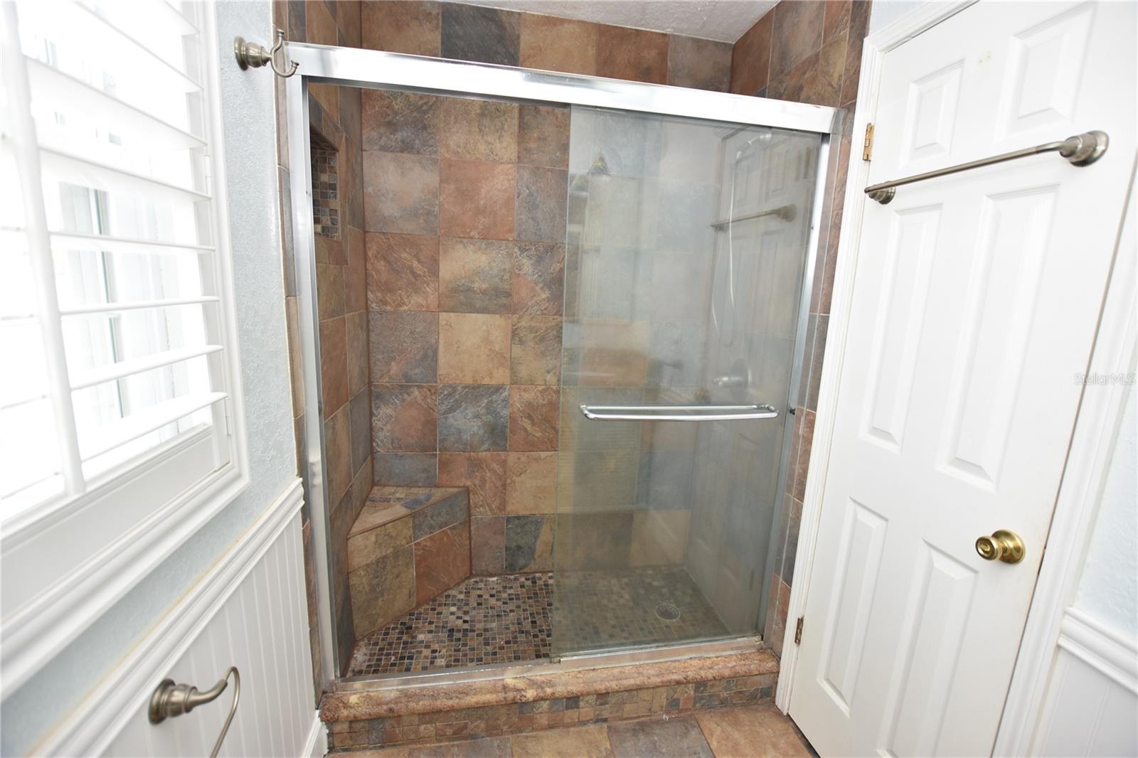 LAKE BENTLEY SHORES CONDO PH 01 - Residential Lease