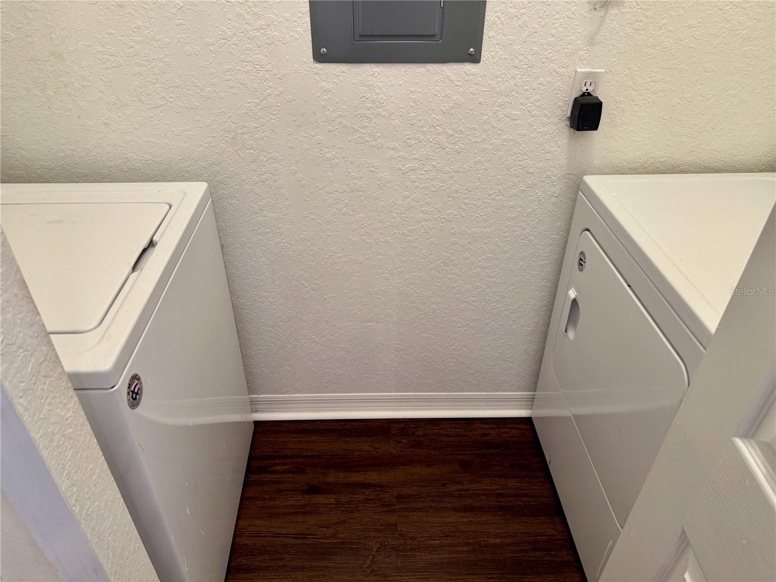 VISCONTI WEST - Residential Lease