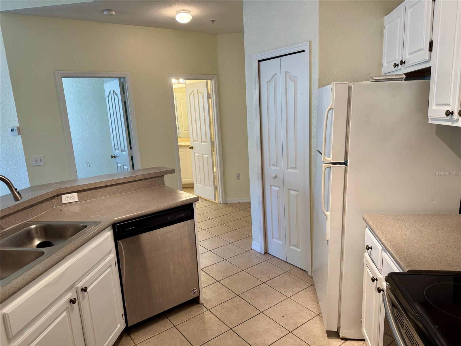 VISCONTI WEST - Residential Lease