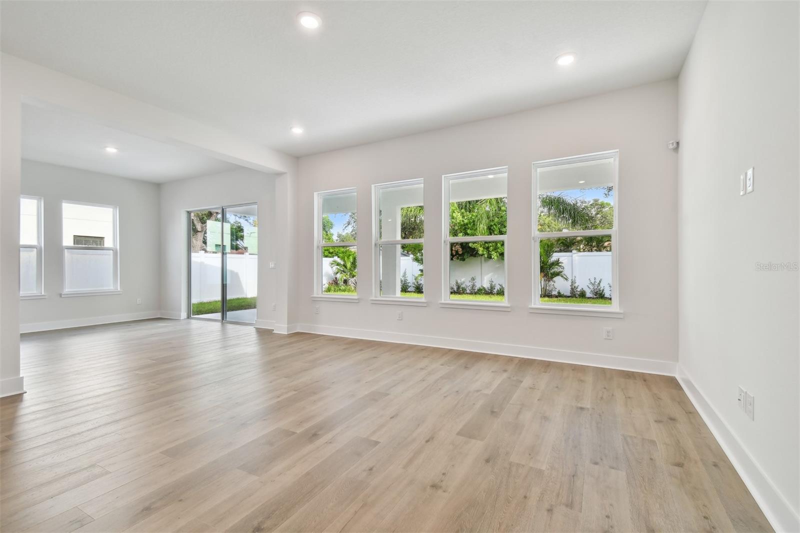 RIVERSIDE HEIGHTS - Residential