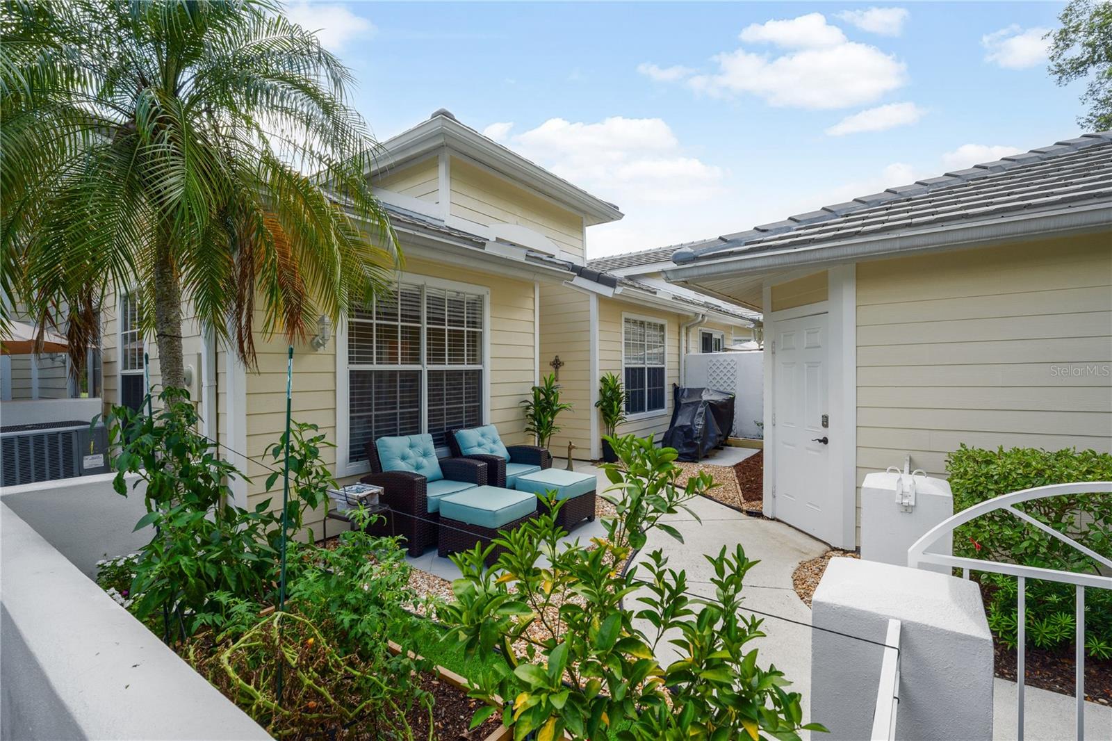7617 WHITEBRIDGE GLEN