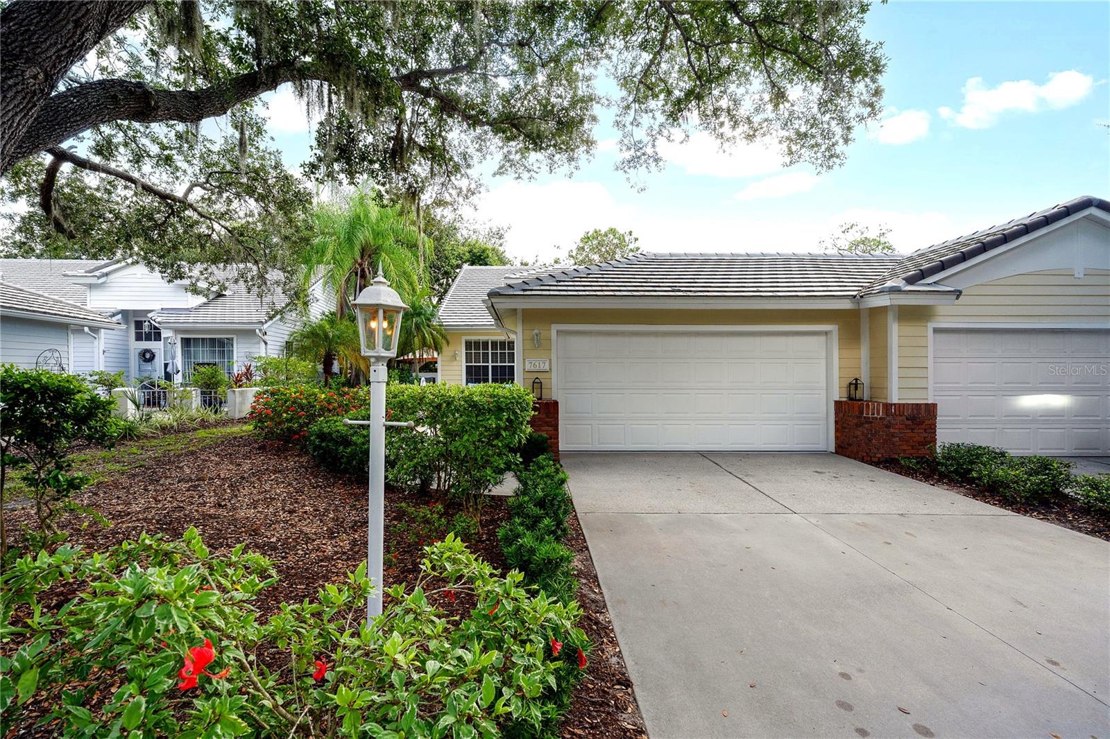 7617 WHITEBRIDGE GLEN