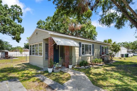 1013 N BASK DRIVE TAMPA FL 33603