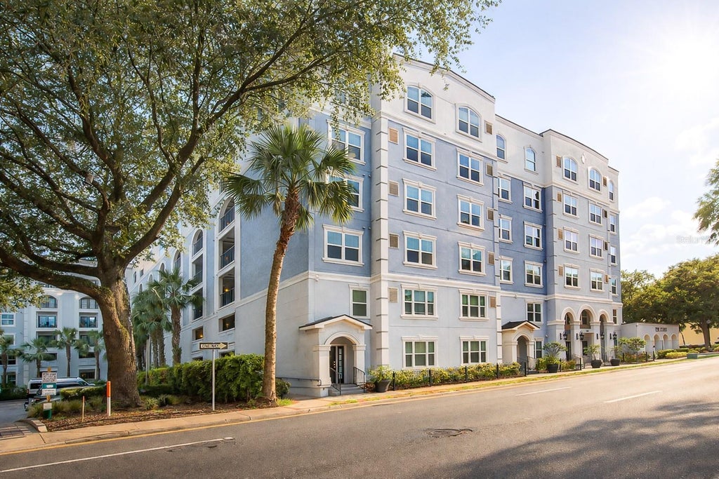 Photo of 206 E South Street #4007, Orlando, FL 32801 (MLS # O6439914)