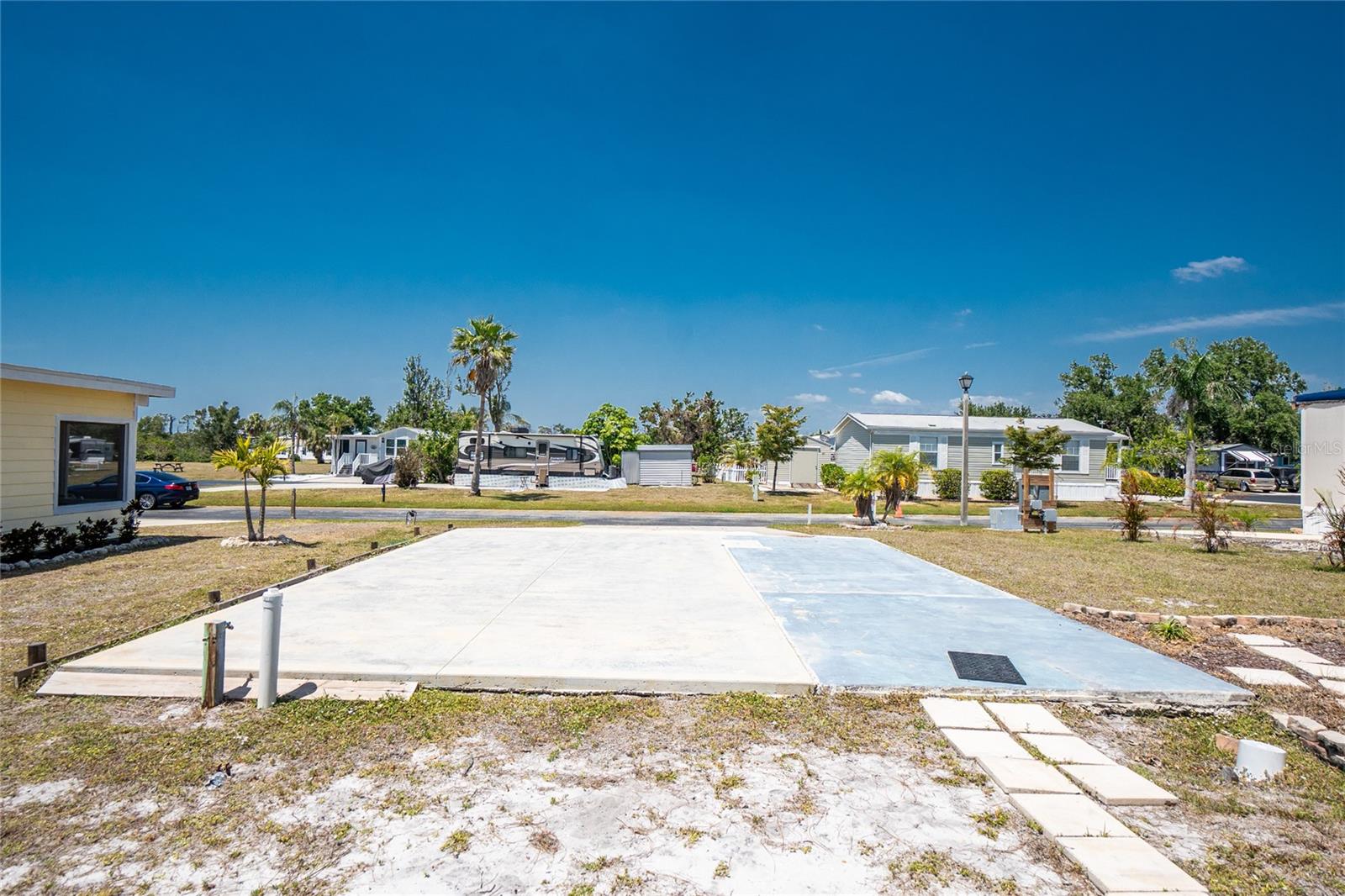 OYSTER CREEK MHP - Land