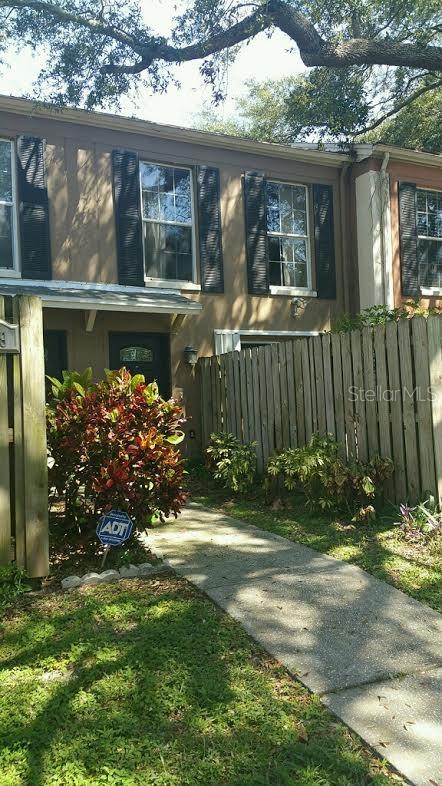 BE WITHIN WALKING DISTANCE FROM EVERYTHING IN BAYSHORE-SOHO! This newly remodeled 2 Bedroom 1-1/2 Bath condo/apartment has new paint, new plank wood vinyl flooring, granite counter tops and newer appliances to complement the new shaker-style white cabinets. It even has a new full-size stack washer-dryer and is only 1/2 block from Bayshore Boulevard! South Howard Avenue is a short 6 blocks away! This incomparable location takes advantage of all that South Tampa has to offer! Enjoy the beautiful Bayshore neighborhood walks or bike the short distance to Fred Ball Park & Gazebo. Or if active engagement is your desire, there is nearby Hyde Park Softball Field & Dog Park, numerous places to shop, including nearby grocery shop-ping, retail hospitality, gyms, open markets, schools and even clinics await you and your guests. This location is within 7 minutes of the Riverwalk Tampa, Sparkman's Wharf, the Florida Aquarium as well as numerous other activities Downtown Tampa has to offer - just blocks away from Macdill AF base and only 15 minutes to Tampa International Airport or 15 minutes of the University of Tampa. Pets are welcome!