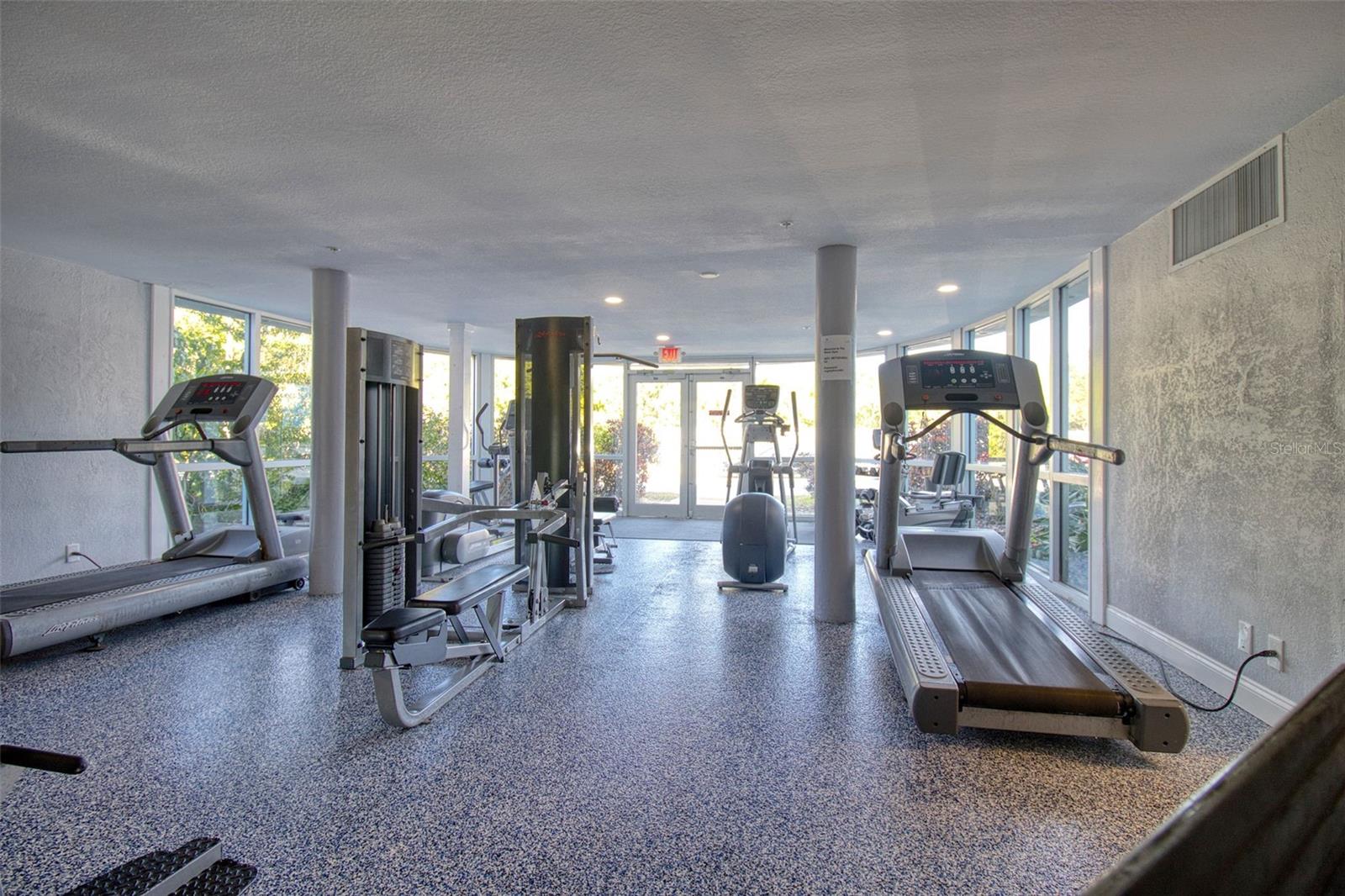 WAVE, THE CONDO - Residential Lease