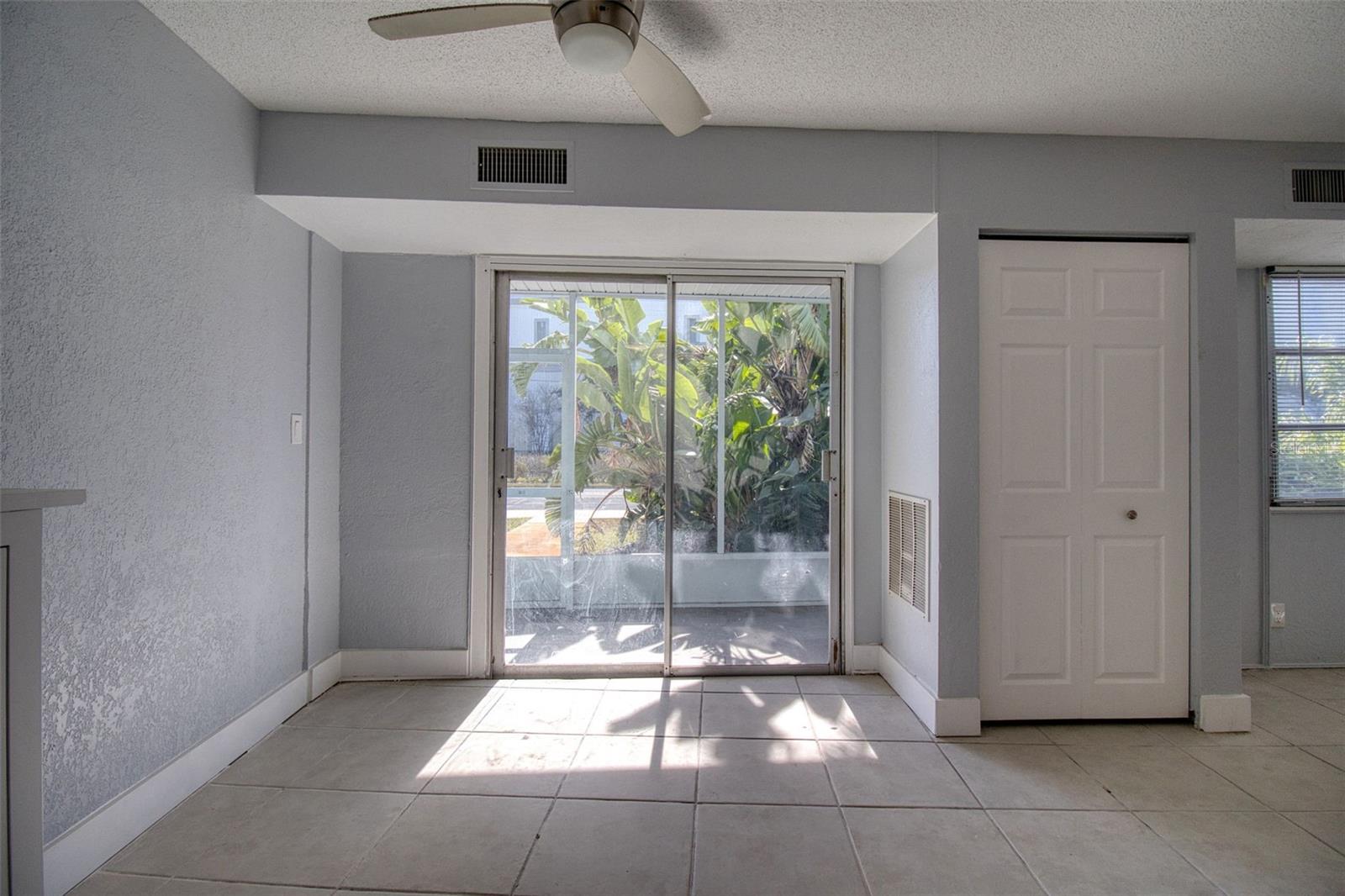 WAVE, THE CONDO - Residential Lease