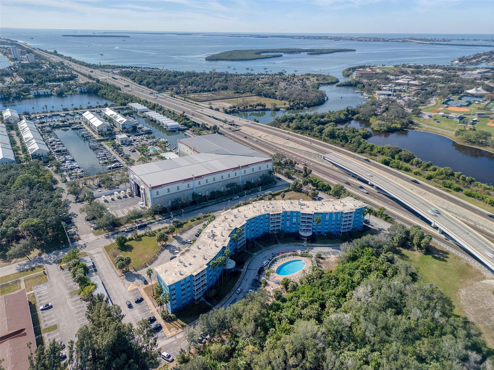 WAVE, THE CONDO - Residential Lease