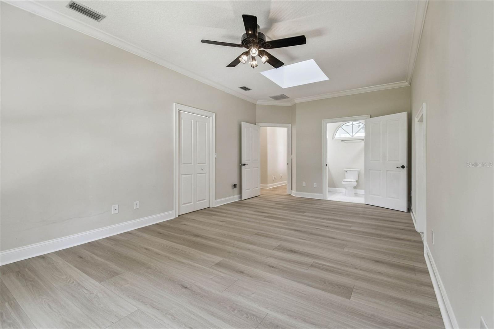 CRENSHAW LAKES - Residential