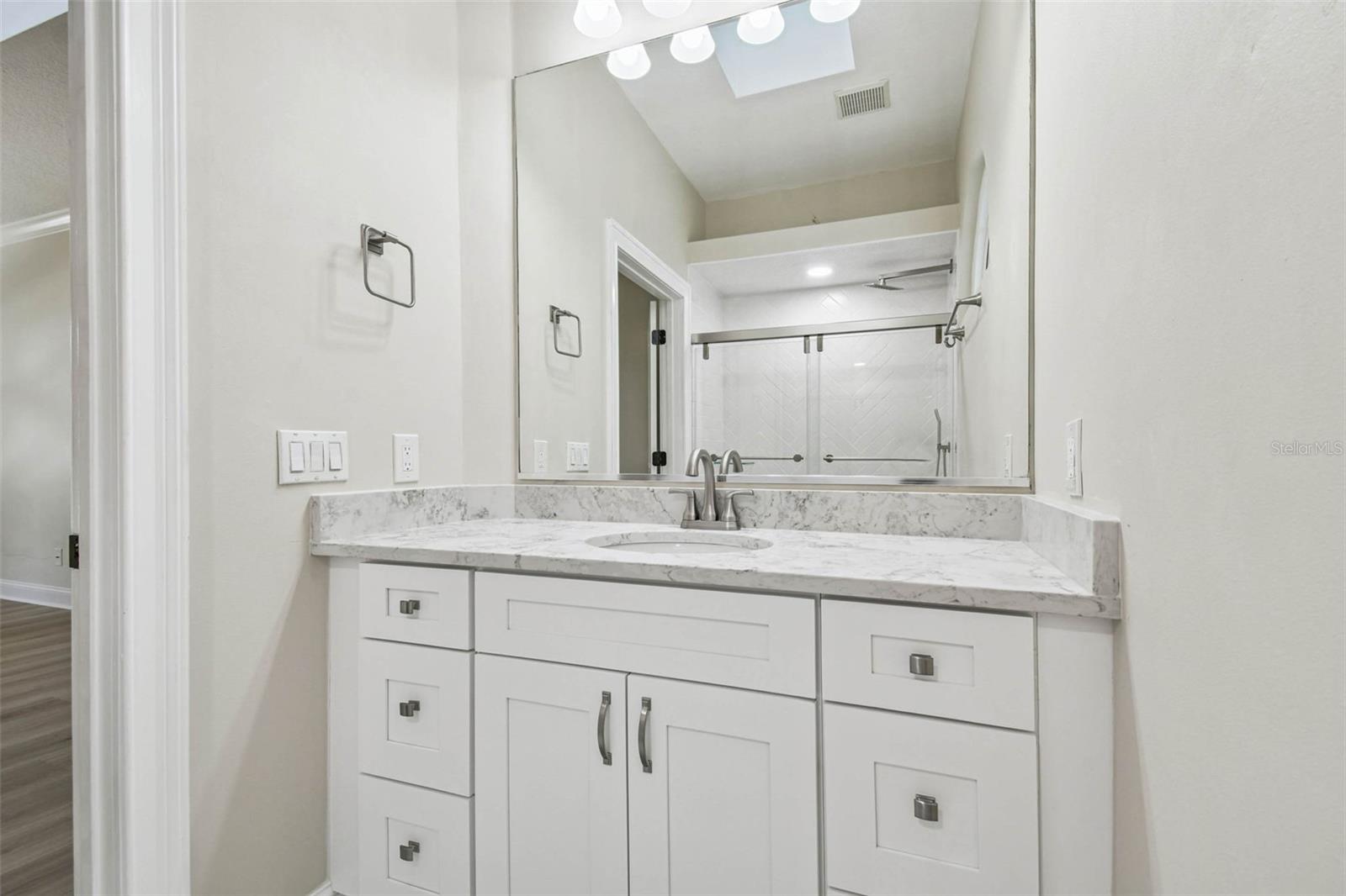 CRENSHAW LAKES - Residential