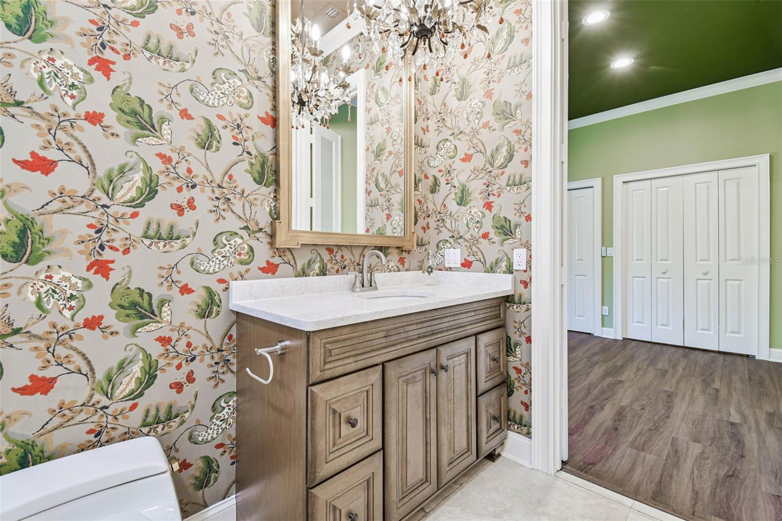 CRENSHAW LAKES - Residential