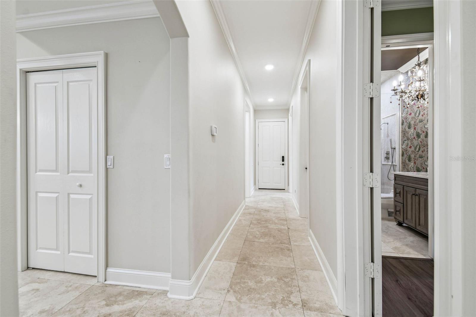 CRENSHAW LAKES - Residential