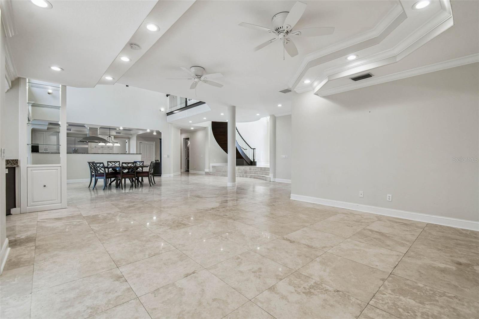 CRENSHAW LAKES - Residential