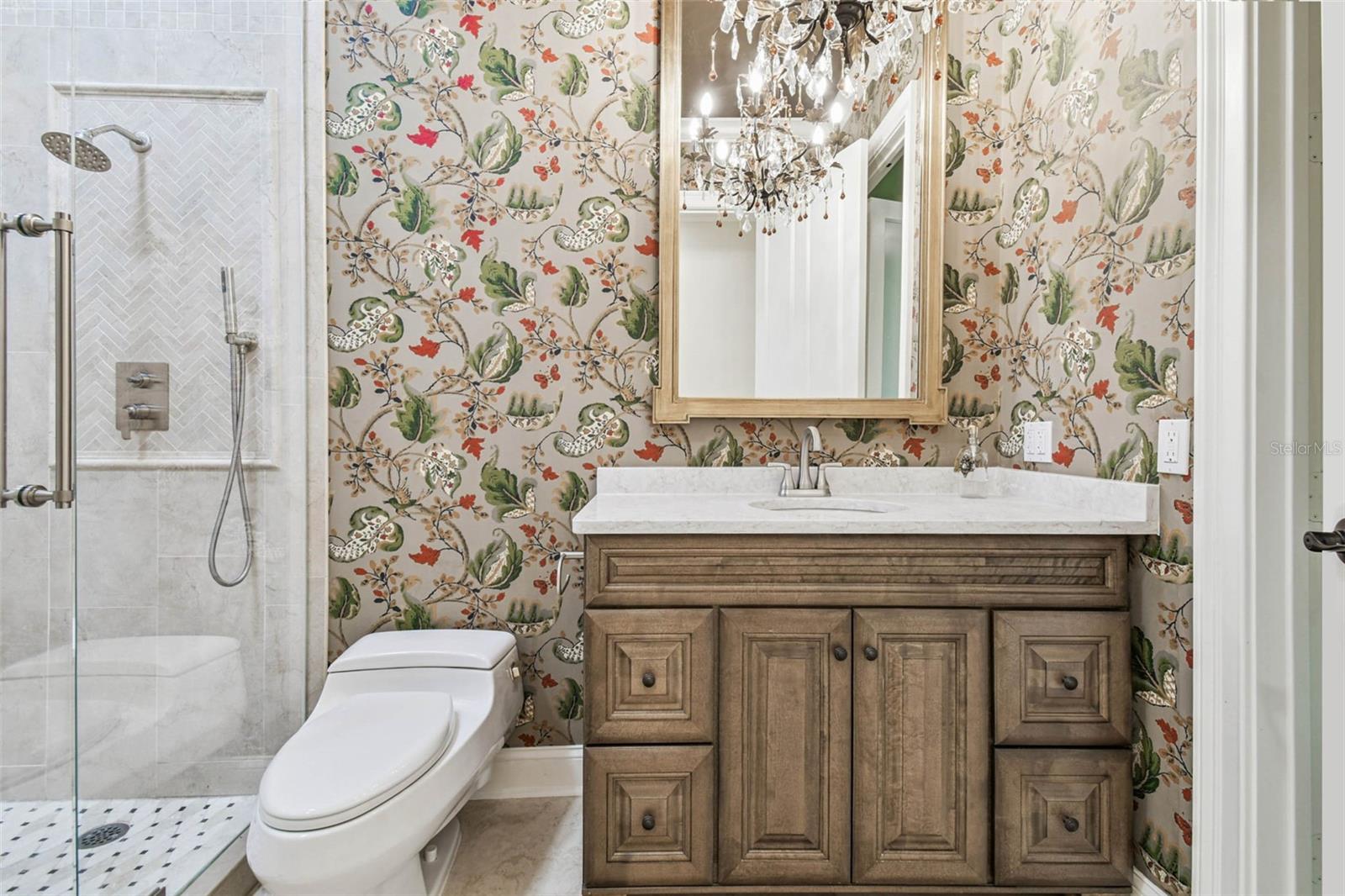 CRENSHAW LAKES - Residential