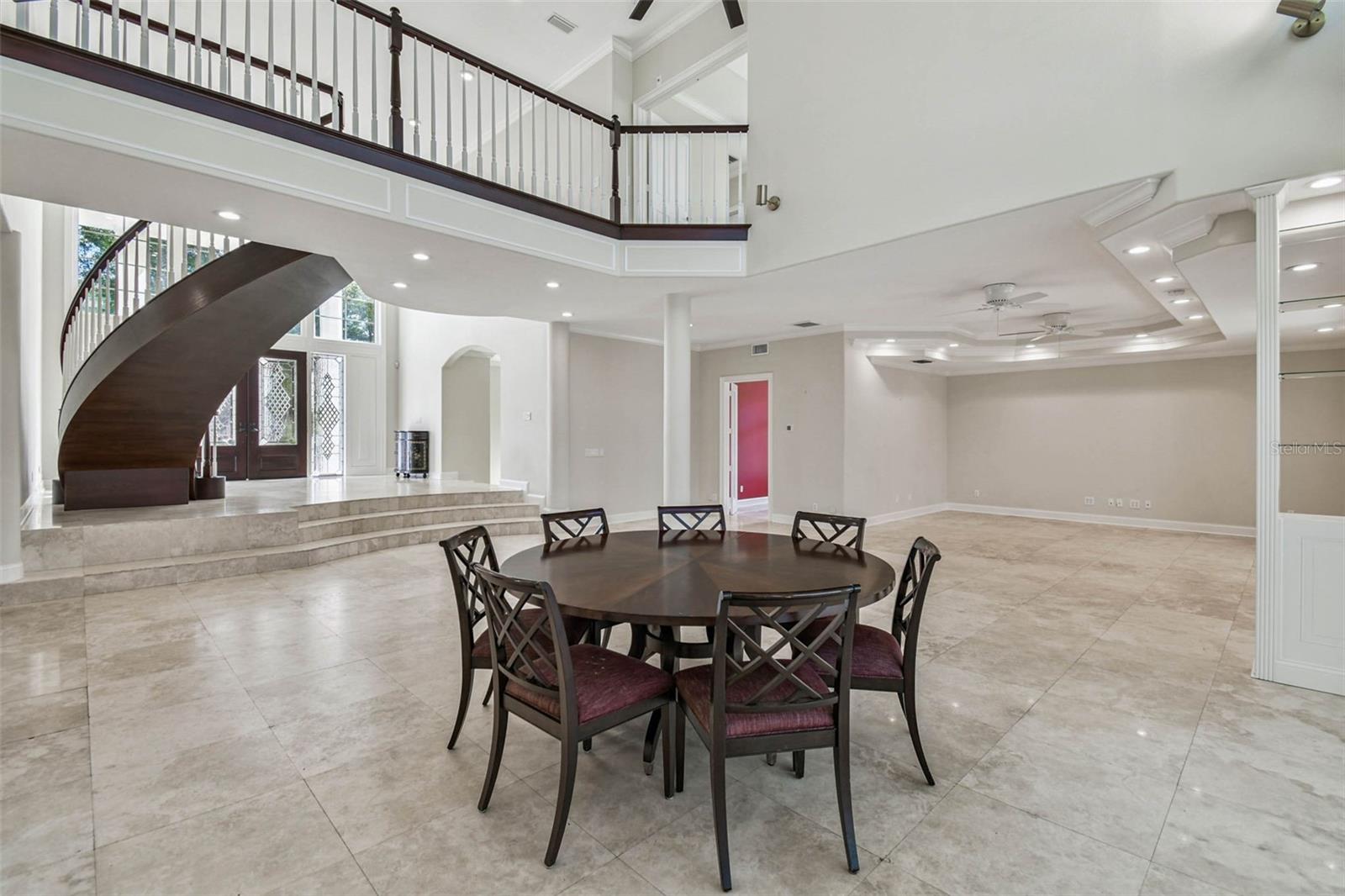 CRENSHAW LAKES - Residential