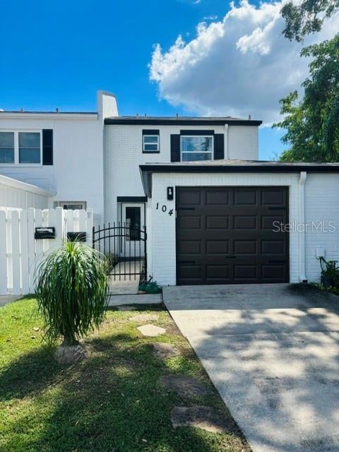 Photo of 104 Chesapeake Avenue #C6, Tampa, FL 33606 (MLS # A4709709)
