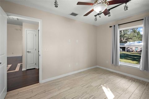 Tiny photo for 7037 Cr 625, Bushnell, FL 33513 (MLS # G5104181)