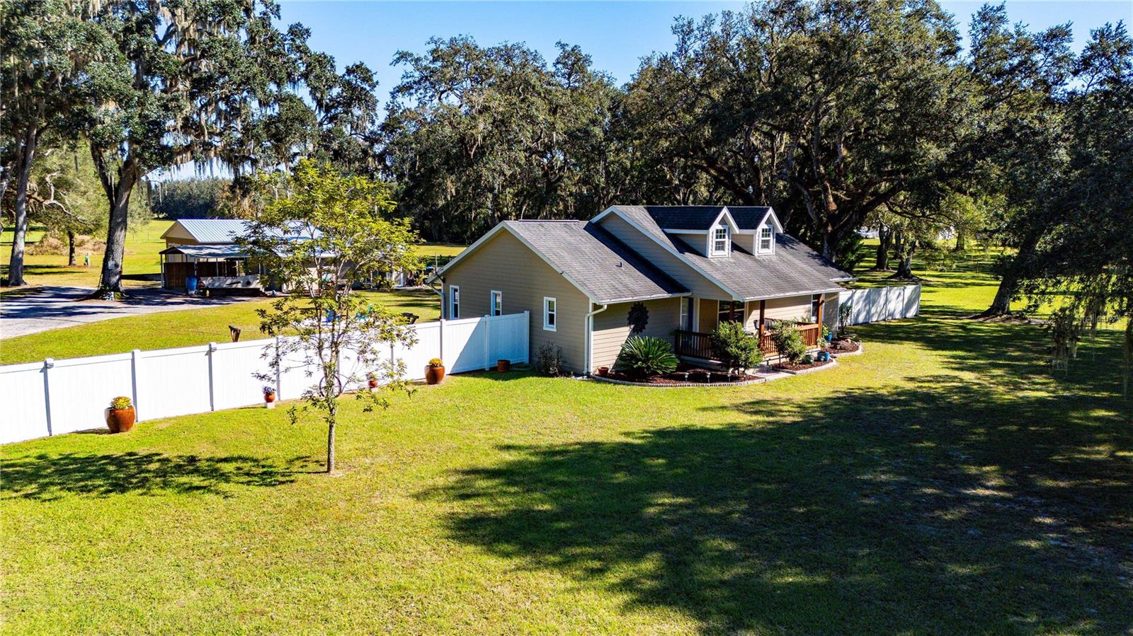 SUMTER GARDENS - Residential