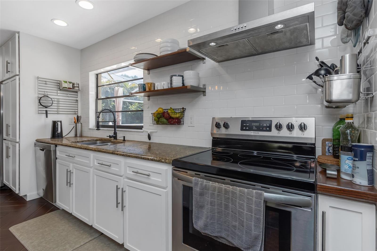 COUNTRY PLACE WEST UNIT III - Residential