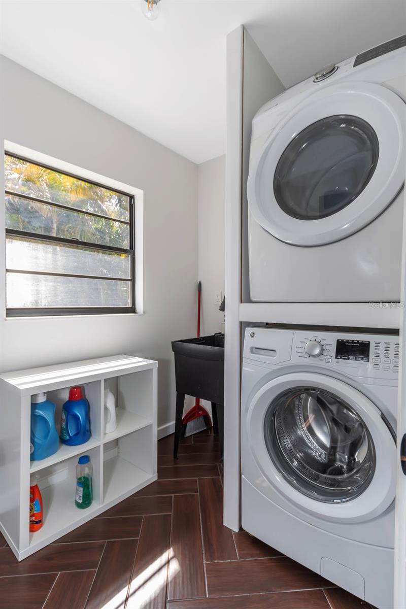 COUNTRY PLACE WEST UNIT III - Residential