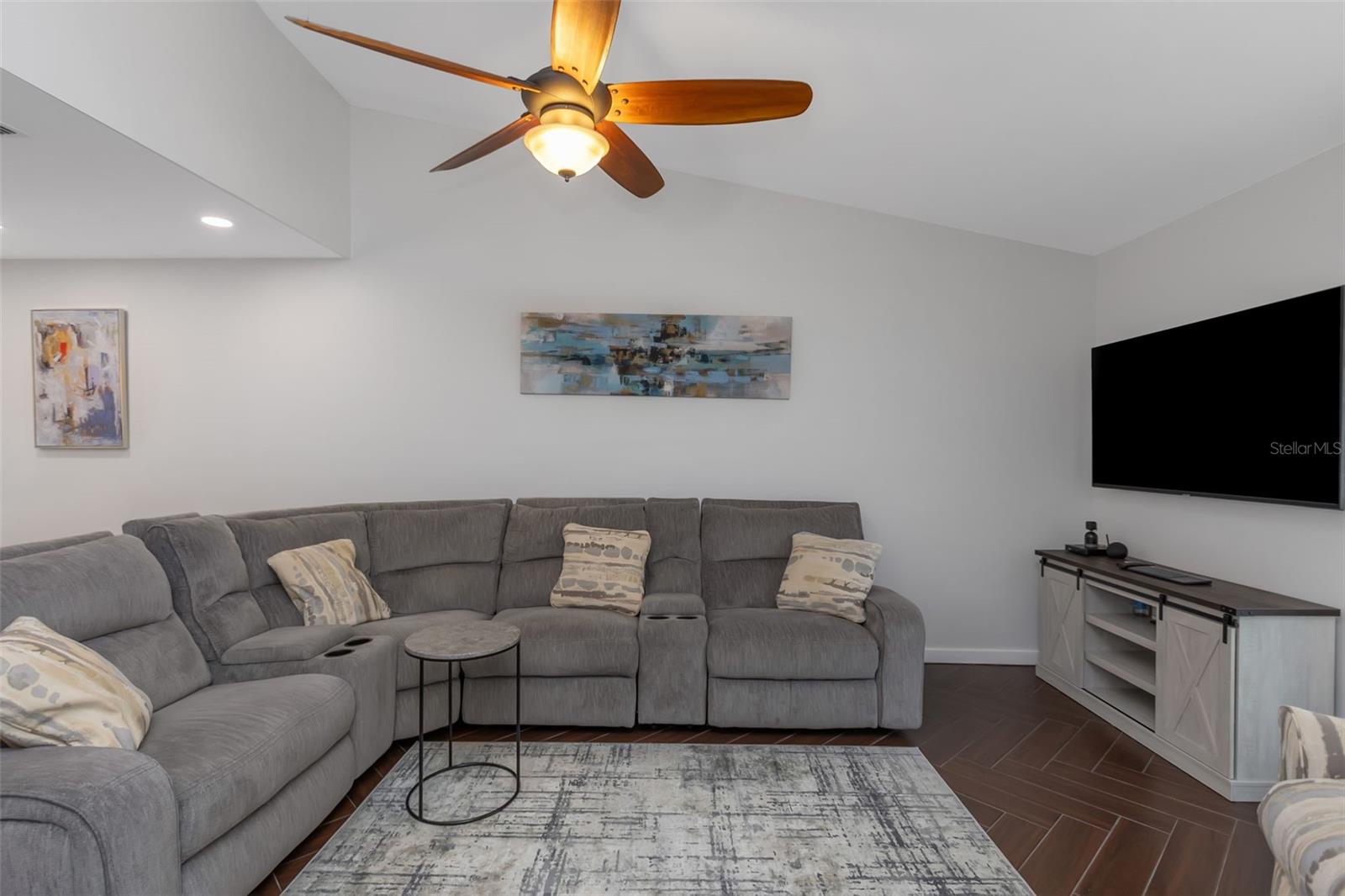 COUNTRY PLACE WEST UNIT III - Residential