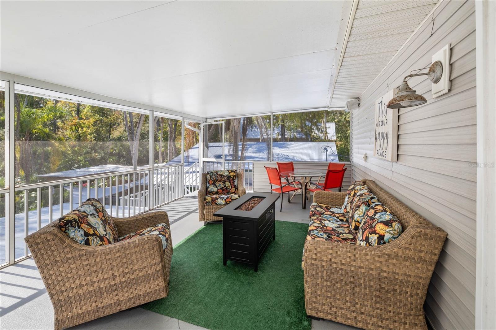 WEEKI WACHEE SHORES - Residential