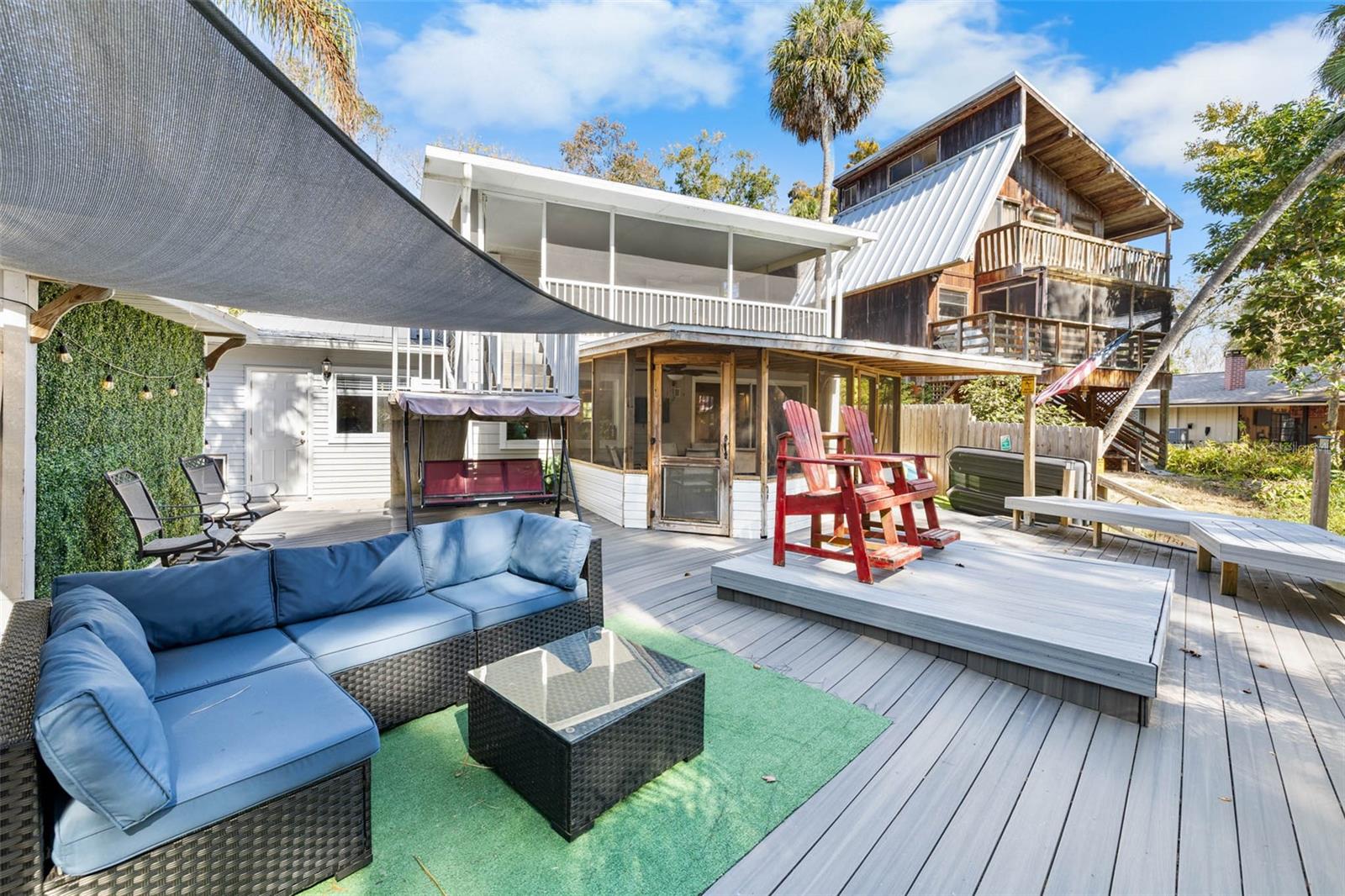 WEEKI WACHEE SHORES - Residential