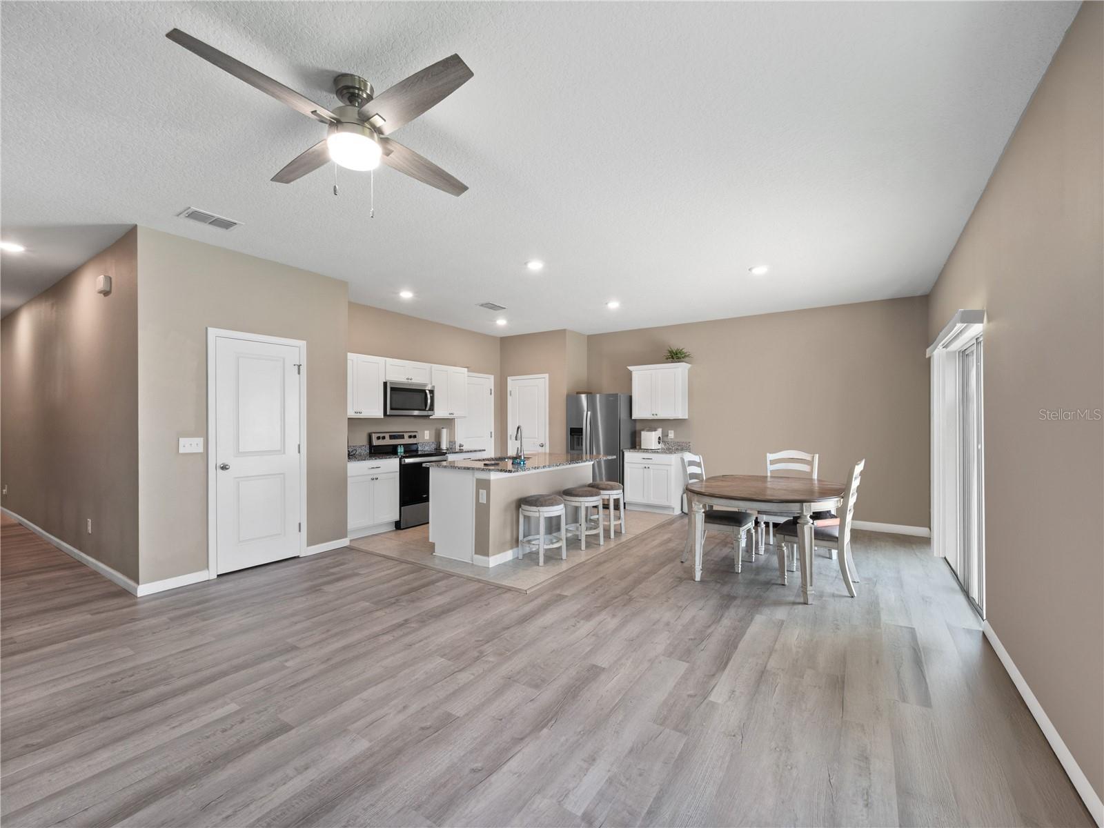 2312 LITCHFIELD LOOP