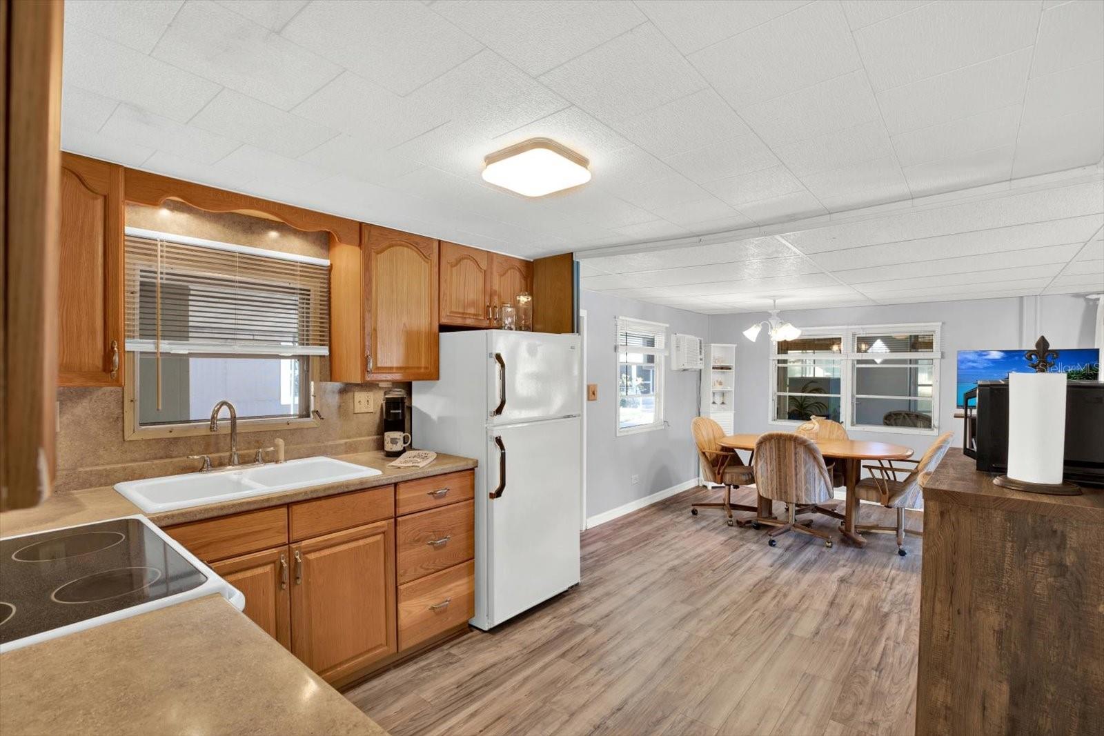 CLUB CHALET UNREC MHP - Residential