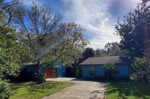 Photo of 5017 E 127th Avenue, Temple Terrace, FL 33617 (MLS # TB8483118)