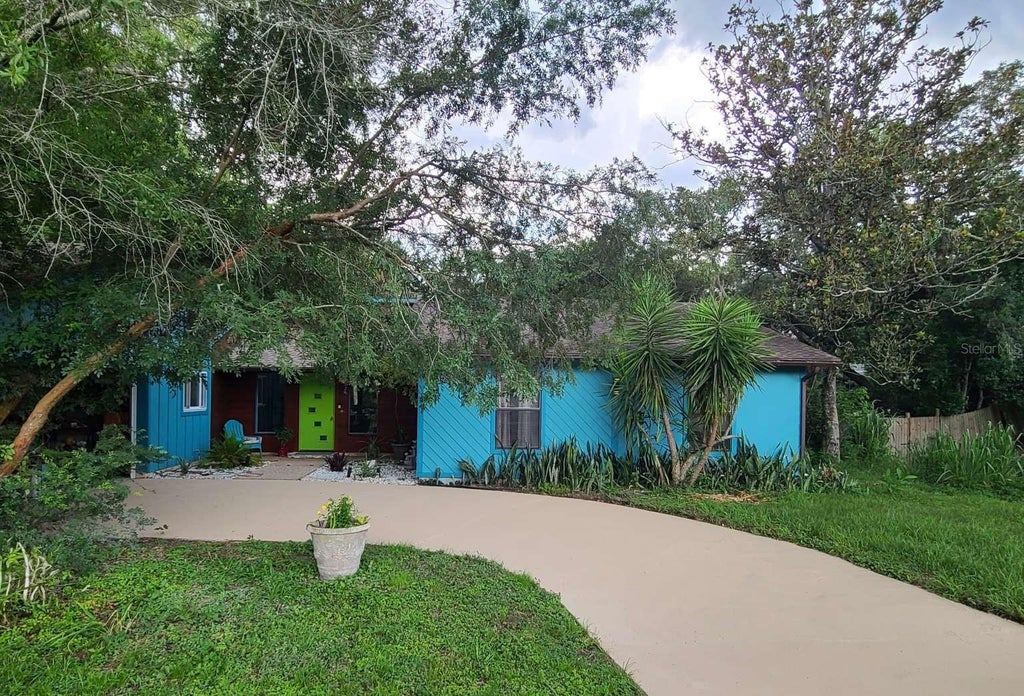 Photo of 5017 E 127th Avenue, Temple Terrace, FL 33617 (MLS # TB8483118)
