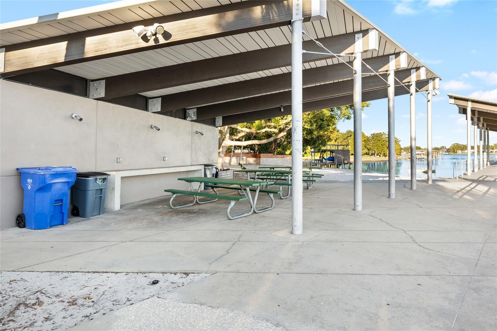 CARROLLWOOD SUB UNIT 4 - Residential