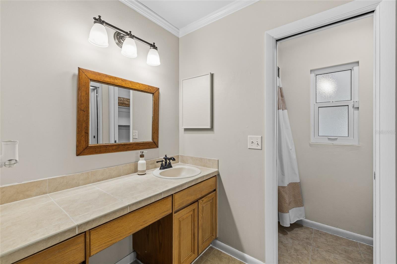 CARROLLWOOD SUB UNIT 4 - Residential