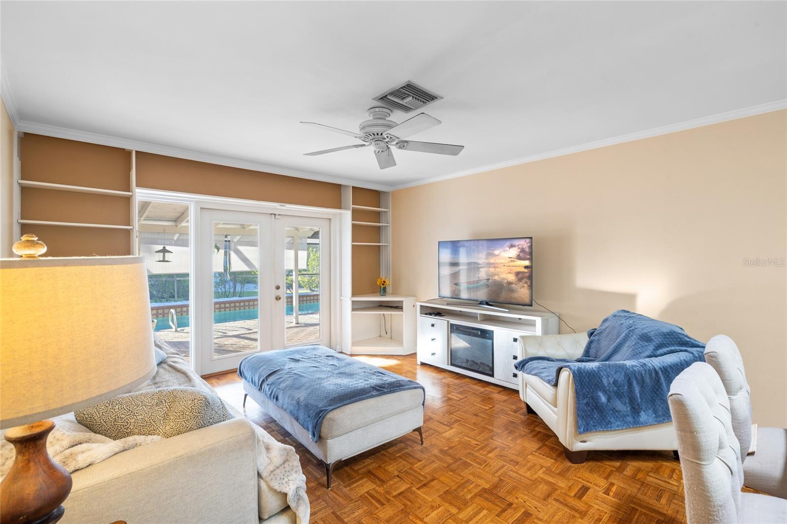 CARROLLWOOD SUB UNIT 4 - Residential