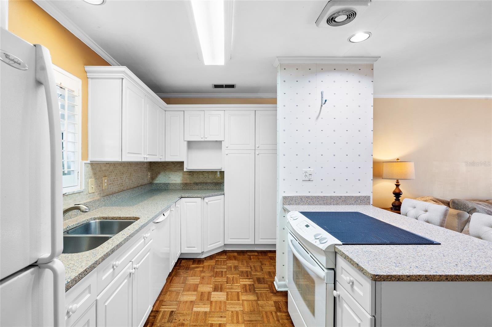 CARROLLWOOD SUB UNIT 4 - Residential