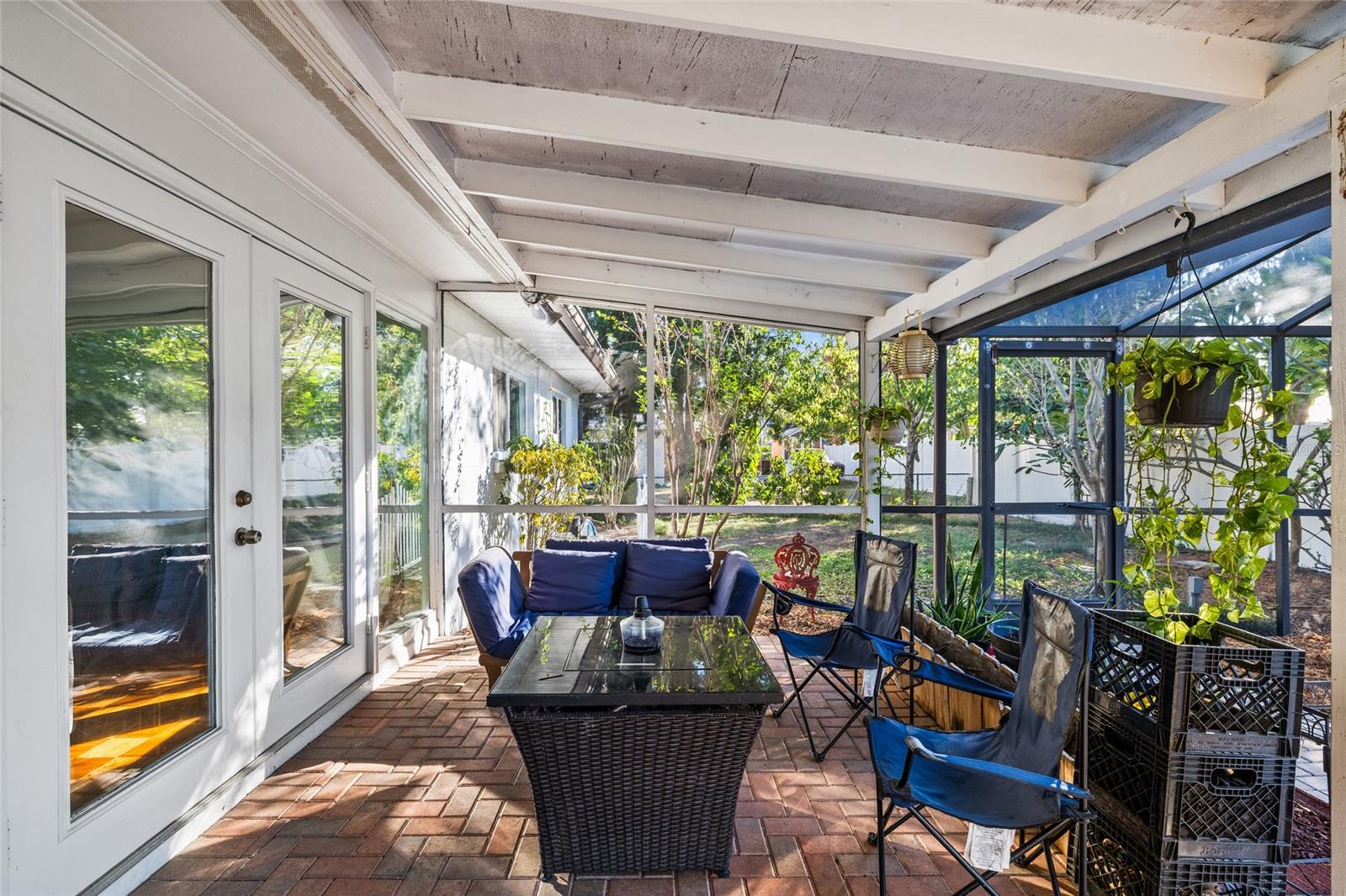 CARROLLWOOD SUB UNIT 4 - Residential