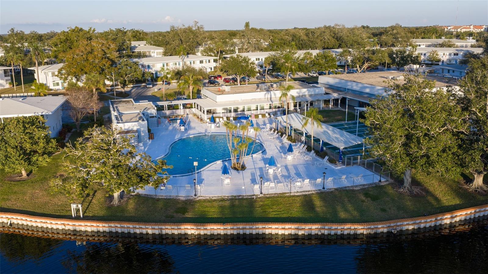 SEMINOLE GARDEN APARTMENTS - Residential