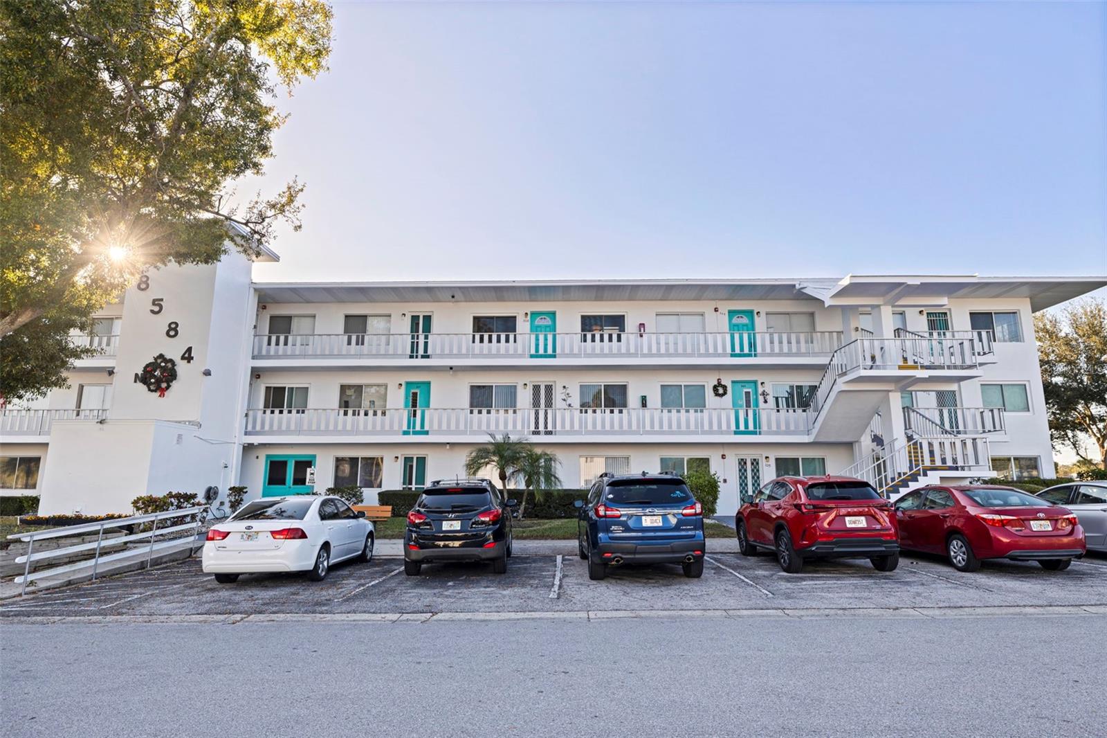 SEMINOLE GARDEN APARTMENTS - Residential