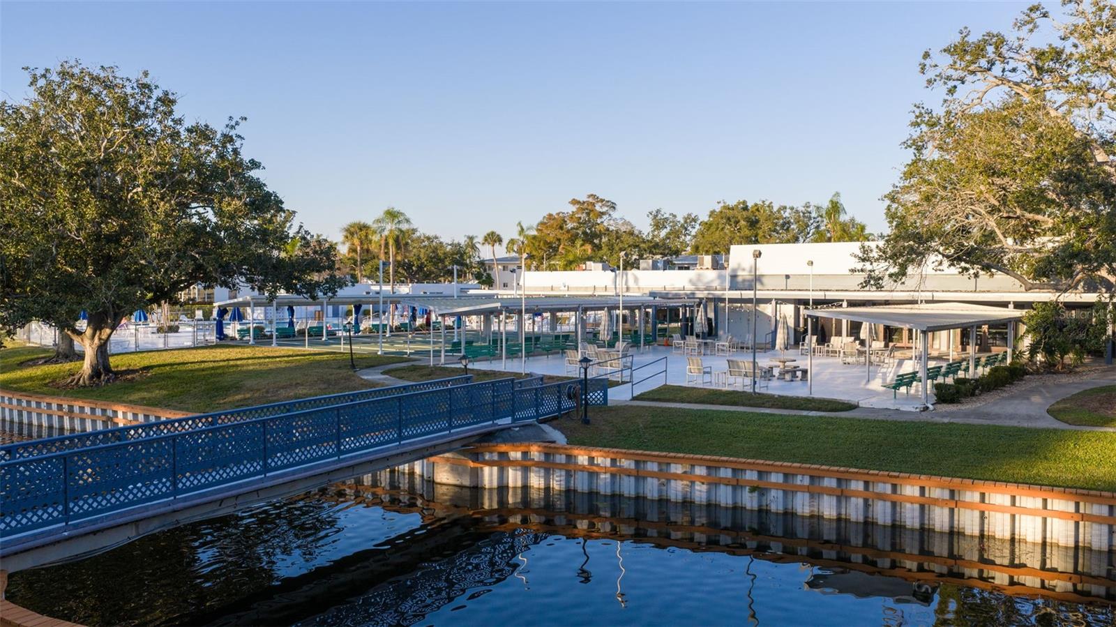 SEMINOLE GARDEN APARTMENTS - Residential