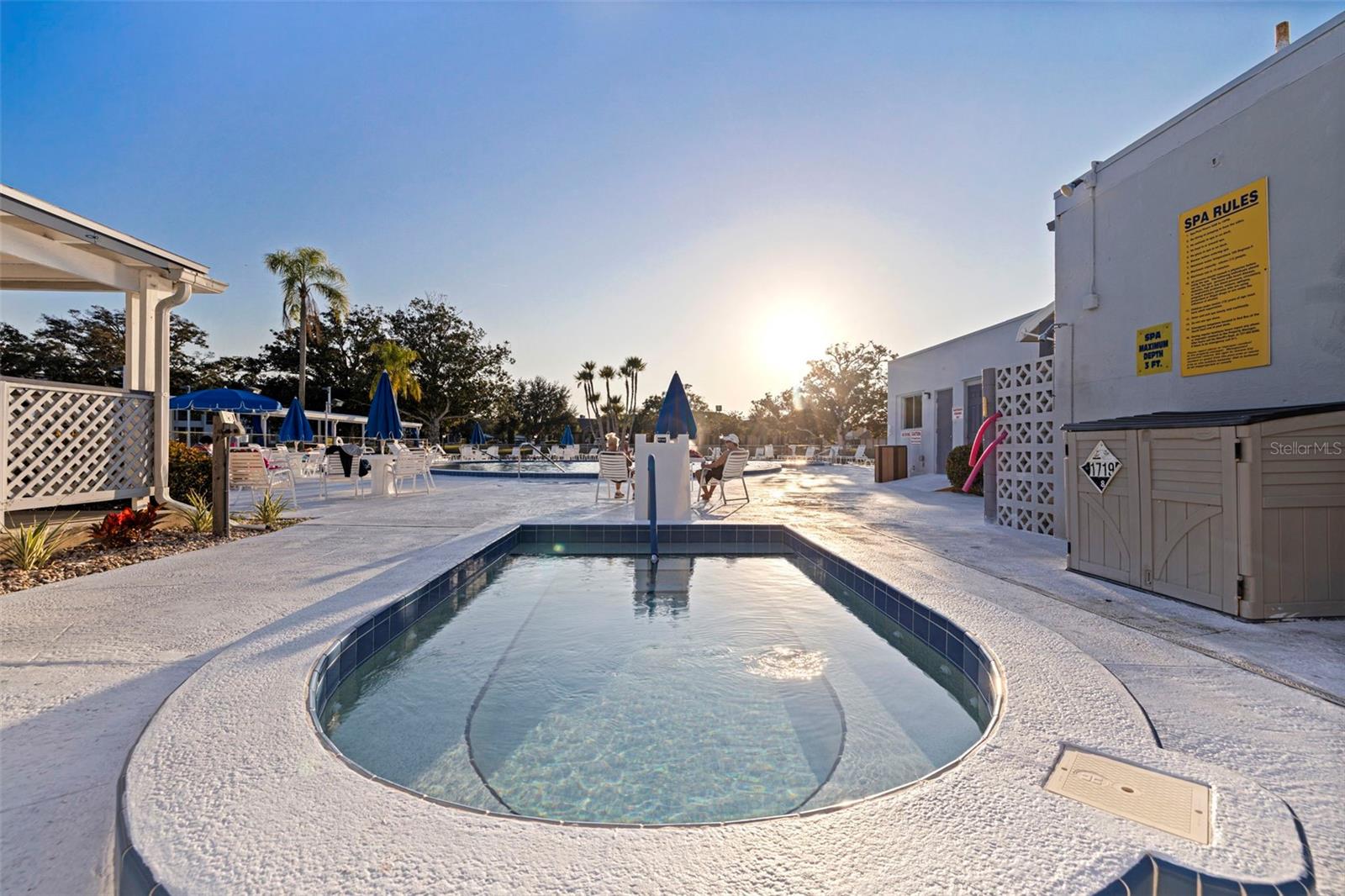 SEMINOLE GARDEN APARTMENTS - Residential