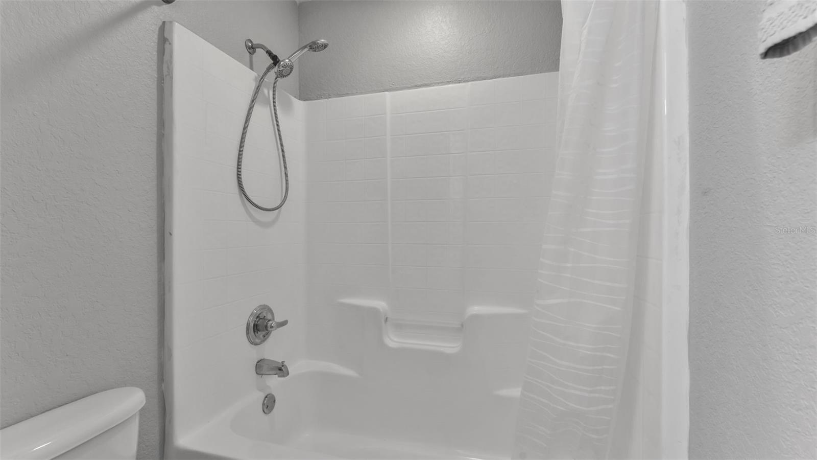 CARPENTERS CREST - Residential